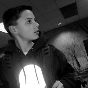 Meet your Posher, Sabastian